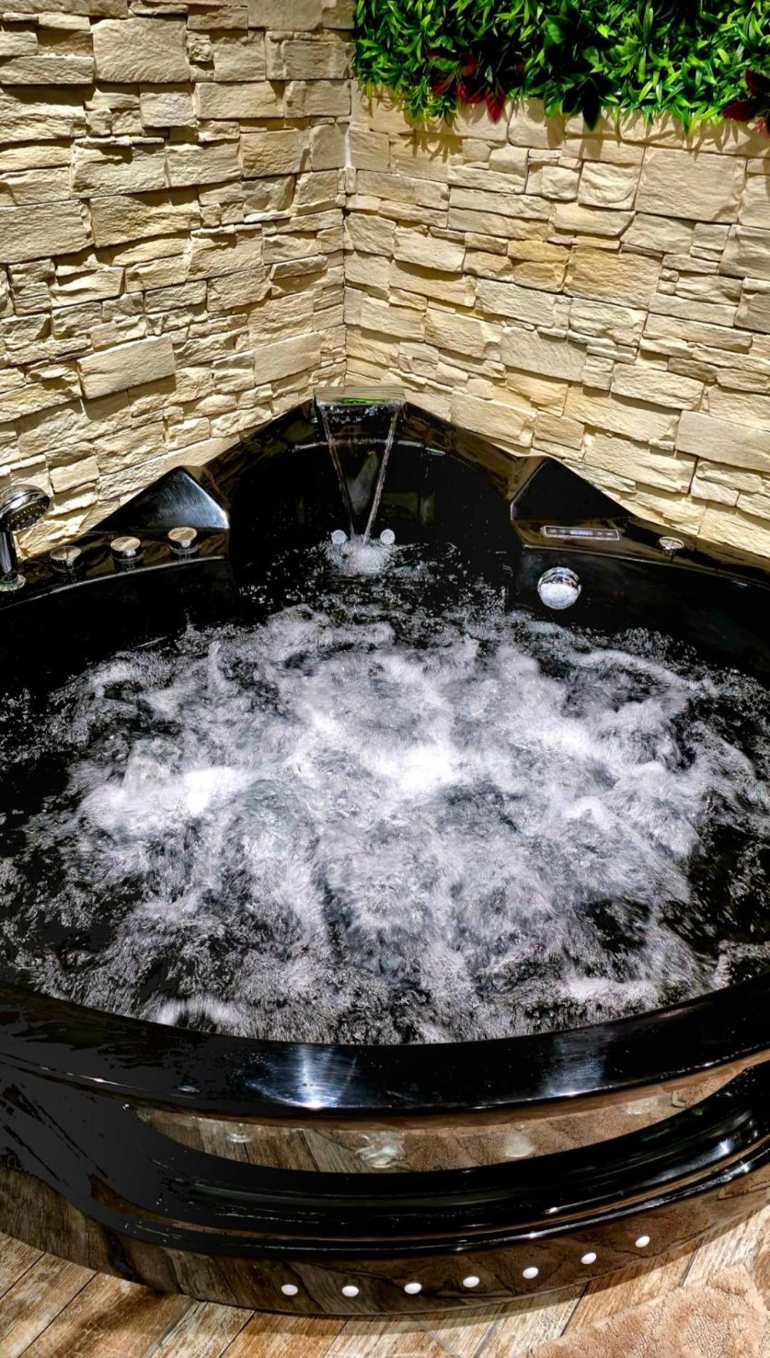 Appartement Cosy - Jacuzzi - Little Vendôme